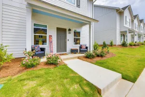 Image of 4 Mi to Auburn University: Townhome w/ Fenced Yard