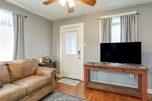 Image of 4 Mi to Baton Rouge: Charming Duplex Apartment