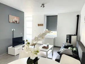 Image of House With Free Parking 15min From The Airport