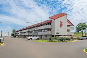 Image of Red Roof Inn Jackson Downtown - Fairgrounds