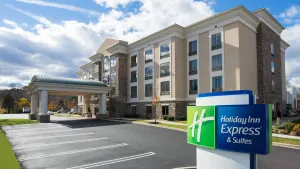 Image of Holiday Inn Express and Suites Stroudsburg-Poconos by IHG