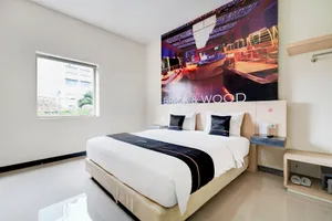 Image of Townhouse Oak Cihampelas Near Ciwalk Formerly Promenade Hotel