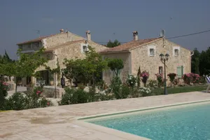 Image of Locations des Alpilles