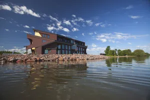 Image of Blue Wave Inn