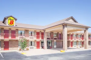 Image of Super 8 by Wyndham Clinton