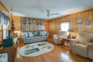Image of Satsuma Home with Fire Pit and Dunns Creek Access!
