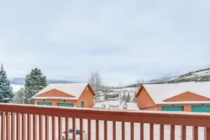 Image of 5 Mi to Ski Resort: Mtn-view Townhome in Dillon