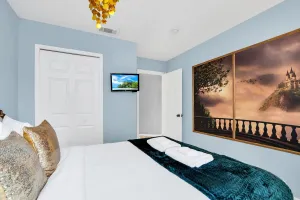 Image of Newly Renovated Stylish Villa with Star Wars Mickey and Safari Themed Rooms #3TV4706