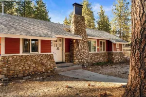 Image of The Red Cabin - Cozy Cottage