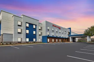 Image of Hampton Inn & Suites Dothan