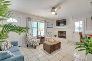 Image of Fort Walton Beach Cottage w/ Hot Tub & Patio!