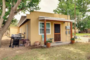 Image of 4 Mi to Rio Grande: Bosque Farms Home w/ Patio!