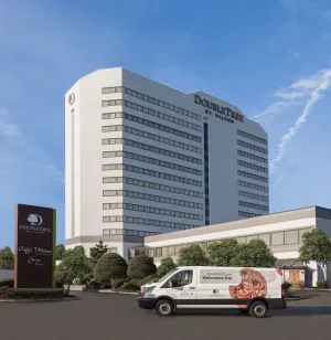 Image of DoubleTree by Hilton Fort Lee - George Washington Bridge