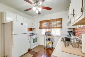 Image of South Euclid Apt < 10 Mi to Downtown Cleveland!