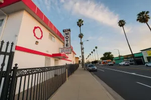 Image of Casa Valentine Inn - Los Angeles