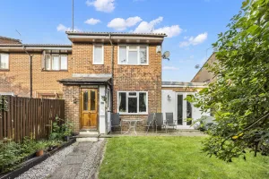 Image of Secret Garden House With Free Parking By My Getaways