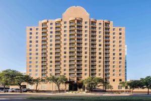 Image of DoubleTree Suites by Hilton Hotel Austin