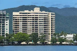 Image of Cairns Aquarius