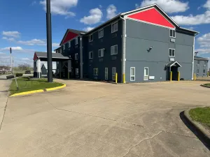 Image of Burgundy Inn & Suites By OYO El Paso