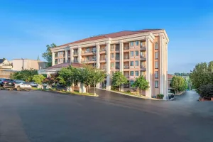 Image of Clarion Inn Branson