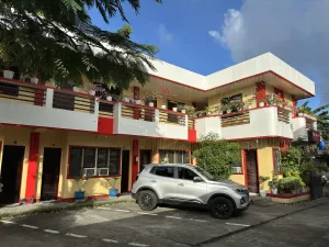 Image of RedDoorz near Mariners Legazpi