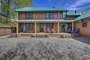 Image of Townhome with Deck Walk to Mirror Lake and Main St!