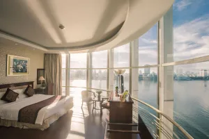 Image of Sun River Hotel