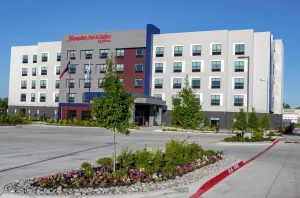 Image of Hampton Inn & Suites Irving Hwy 183