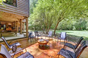 Image of Riverfront Cabin with Outdoor Oasis in Seminary!
