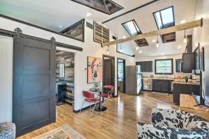 Image of Modern Louisville Apartment with Furnished Deck