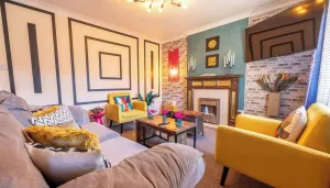 Image of Cozy Bungalow 3 Min Walk to Kingsholm Stadium!