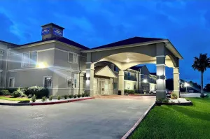 Image of Baymont by Wyndham Texas City