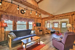 Image of Springwater Cabin Near Hiking, Lakes, and Vineyards