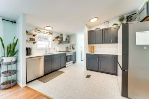 Image of Half-mi to Lakemont Park: Family-friendly Home!