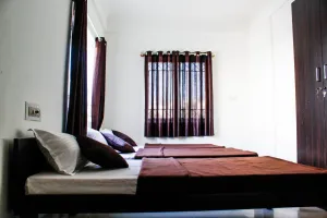 Image of Transit Dorms - A Backpackers Inn & Hostel