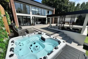 Image of 5 Bed Villa-Sleeps 10-Hot Tub-Bar & Pool table