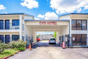 Image of OYO Hotel Houston N Fm-1960 Champions TX