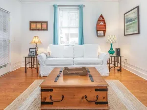 Image of Annas Cabana