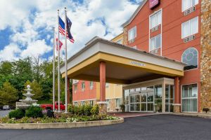 Image of Comfort Suites Near Gettysburg Battlefield Visitor Center