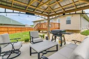 Image of Ozark Home Pool Access, Deck and Fenced Yard