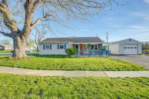 Image of 7 Mi to Dtwn Dayton Home in Kettering with Yard