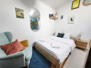 Image of Large 2 bedrooms house with parking-BON75