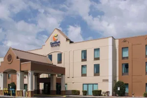 Image of Comfort Inn & Suites Cookeville