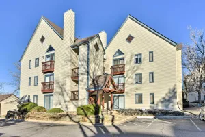 Image of Half-Mi to Light Rail Greenwood Village Studio