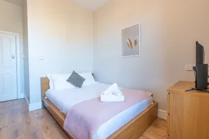 Image of 'Bloomfield' at stayBOOM