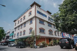 Image of Reddoorz near Nagoya Hill Mall Batam 5