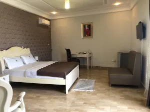 Image of Casa Suit Capir