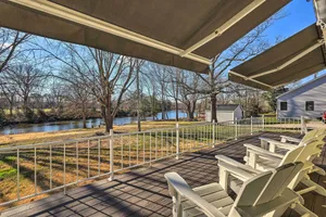 Image of Waterfront Retreat Less Than 4 Mi to Dtwn Cambridge!