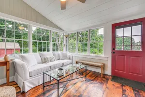 Image of Historic Farmhouse Near Mountains & Colleges!