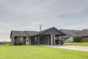 Image of 12 Mi to St Louis: Pet-friendly Metro East Home